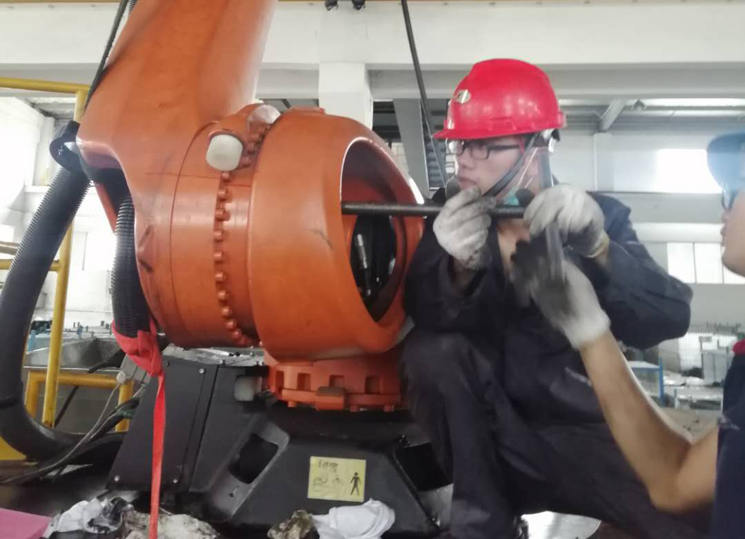 庫(kù)卡機(jī)器人現(xiàn)場(chǎng)維修 庫(kù)卡機(jī)器人現(xiàn)場(chǎng)維修